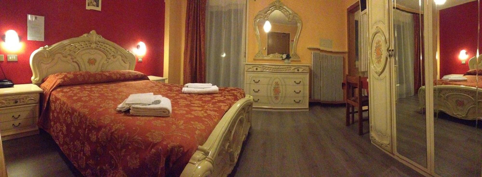 Hotel Rododendro Val Di Fassa Campitello di Fassa Ngoại thất bức ảnh