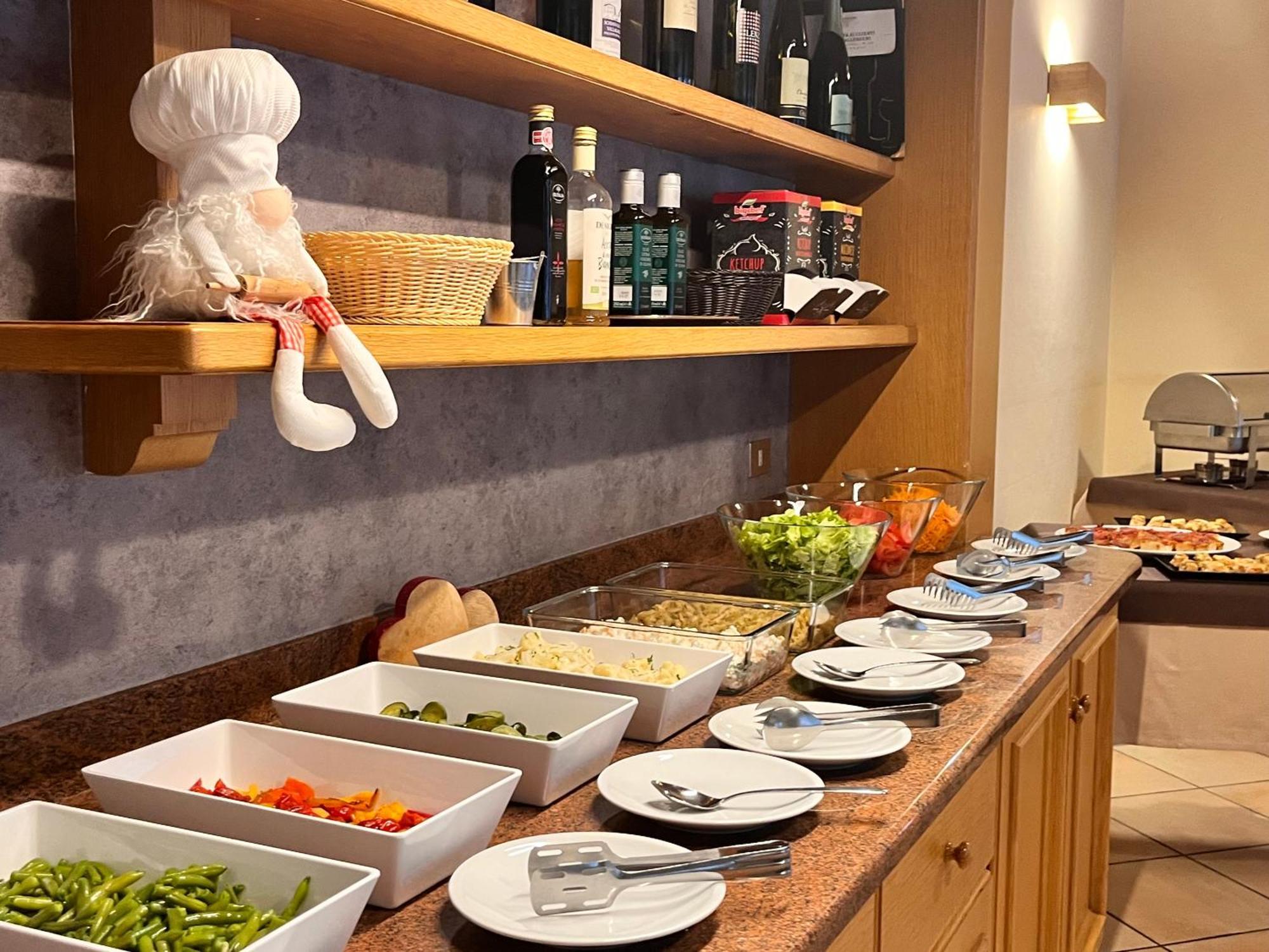 Hotel Rododendro Val Di Fassa Campitello di Fassa Ngoại thất bức ảnh